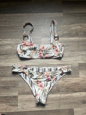 Abercrombie & Fitch White Floral Bikini